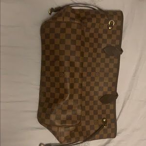 Louis Vuitton neverfull MM in the Damier Ebene